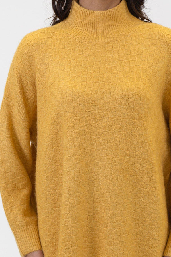 Lyla & Luxe Taylor Turtleneck