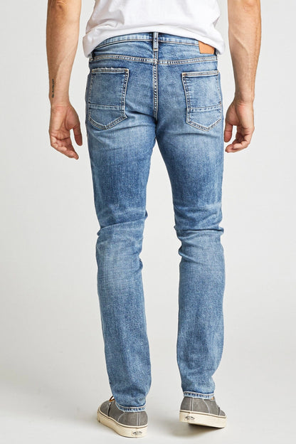 Silver Jeans Kenaston Slim Fit